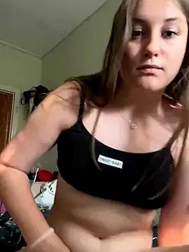 Strawberryyyyik from StripChat is Freechat