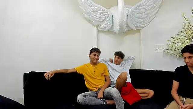 StrawwBoys from StripChat is Freechat