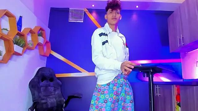 Stronger_sexy from StripChat is Freechat