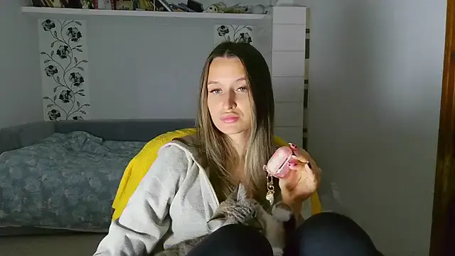 Submissive_love — play with dildo