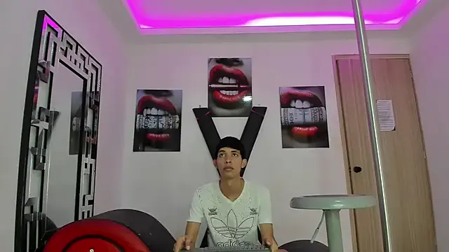 Avatar of SUCKING_LOVERS