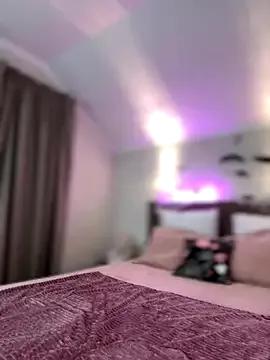 Try our girls live displays and explore the company of endless strippers, with beautiful physiques, vibrating toys and more.