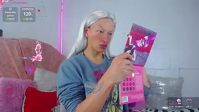 Summer_XO from StripChat