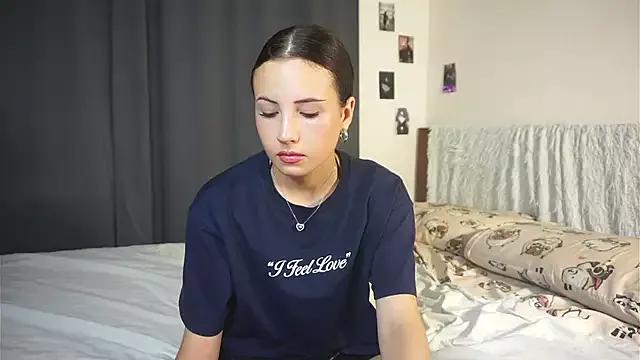 SummerKozee from StripChat is Freechat