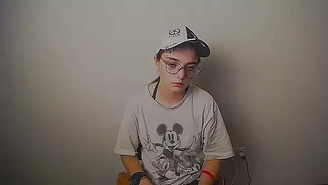 Sun_Shine__ from StripChat is Freechat