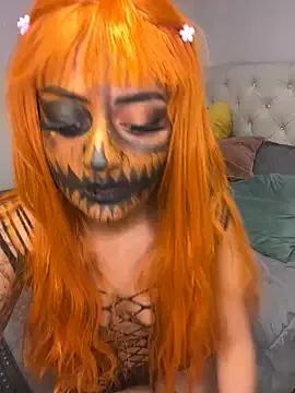 Try our girls live displays and explore the company of endless strippers, with beautiful physiques, vibrating toys and more.