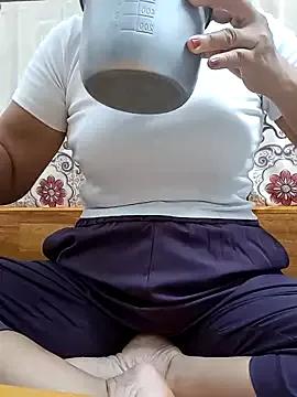 Susan-vn from StripChat is Freechat