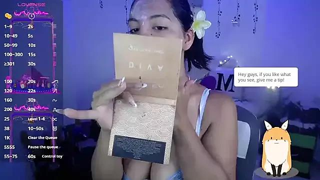 susan_smith18 from StripChat