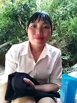 susu-00 from StripChat is Freechat