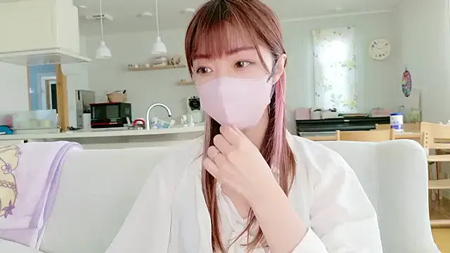 SUZU_1201 on StripChat