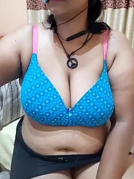 Suzzy-SL from StripChat is Freechat