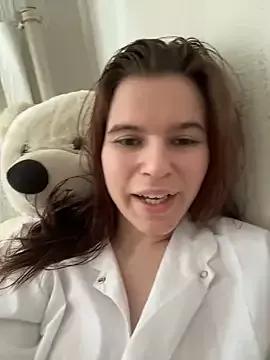 sweeet_july from StripChat