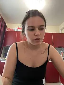 sweeet_july from StripChat