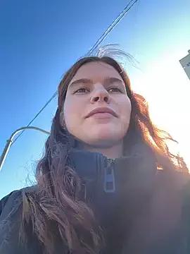 sweeet_july from StripChat
