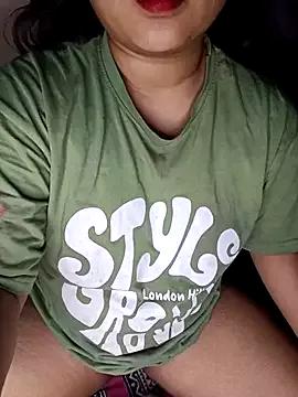 Sweet-Berry from StripChat