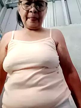 Try our girls live displays and explore the company of endless strippers, with beautiful physiques, vibrating toys and more.