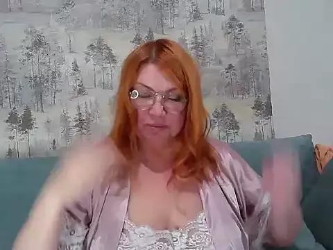 Try our girls live displays and explore the company of endless strippers, with beautiful physiques, vibrating toys and more.