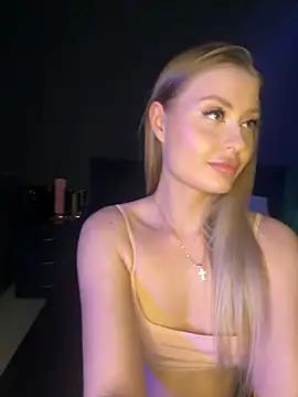 Try our girls live displays and explore the company of endless strippers, with beautiful physiques, vibrating toys and more.