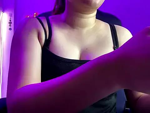 Try our girls live displays and explore the company of endless strippers, with beautiful physiques, vibrating toys and more.