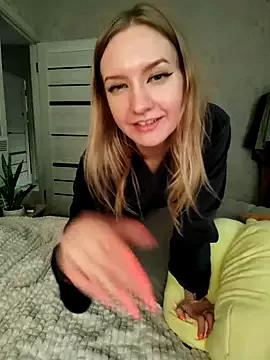 Sweet_Shana from StripChat is Freechat