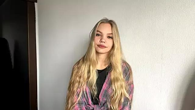 SweetAmelia69 from StripChat is Freechat