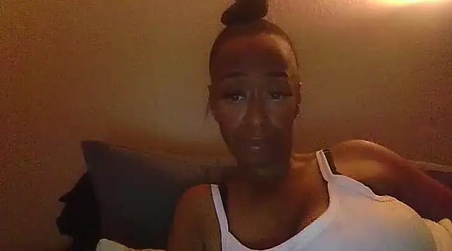 Sweetaztea from StripChat