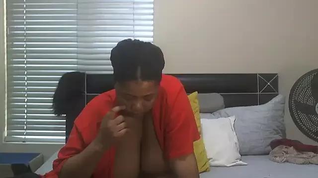 SweetBerryBliss from StripChat is Freechat