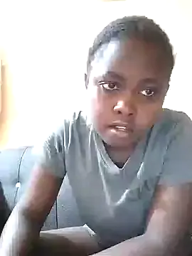 Sweetcecie01 — Show tits