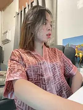 SweetCheska19 from StripChat