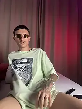 Avatar of SweetCumshot