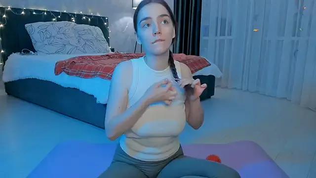 Try our girls live displays and explore the company of endless strippers, with beautiful physiques, vibrating toys and more.