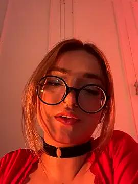 Try our girls live displays and explore the company of endless strippers, with beautiful physiques, vibrating toys and more.