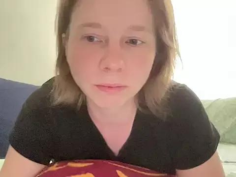 Try our girls live displays and explore the company of endless strippers, with beautiful physiques, vibrating toys and more.