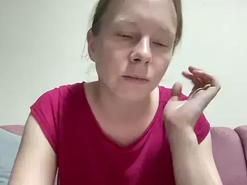 SweetLucy96 from StripChat is Freechat