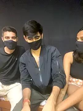 SweetnSpicyDuo from StripChat is Freechat