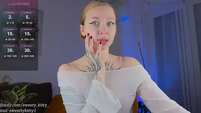 sweettykitty — tease with breasts
