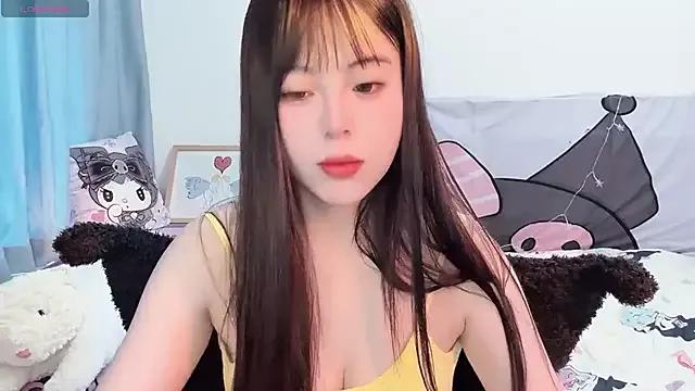 sweety-Xiaoman from StripChat is Freechat