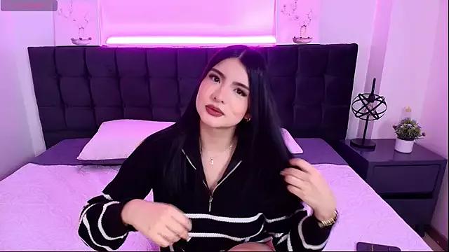 Try our girls live displays and explore the company of endless strippers, with beautiful physiques, vibrating toys and more.