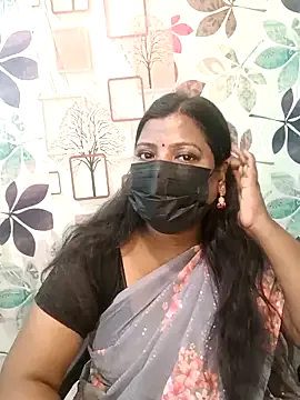 TAMIL-MILF- — Boobs Oil massage