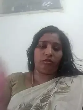 Avatar of Tamil_roja69