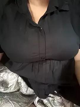 Tamilniranjana webcams show profile image 