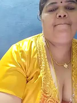 tamilthanushri from StripChat is Freechat