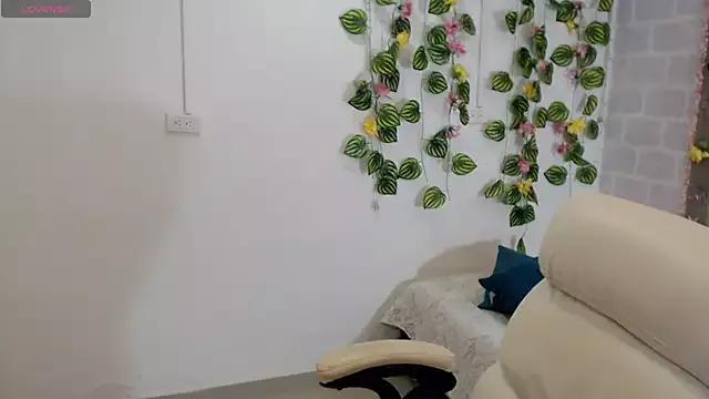 tania_sweet__ from StripChat is Freechat