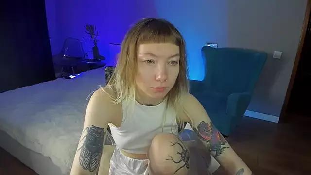 tattoo_art_baby from StripChat is Freechat