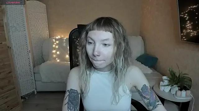 tattoo_art_baby from StripChat is Freechat
