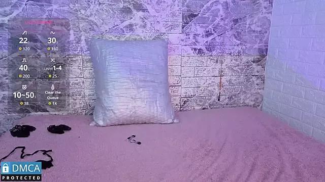 Try our girls live displays and explore the company of endless strippers, with beautiful physiques, vibrating toys and more.