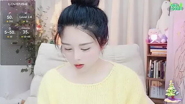 Teeny-weenly from StripChat is Freechat