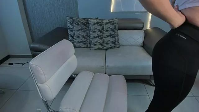 TessaRivers from StripChat