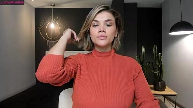 TessaRivers from StripChat