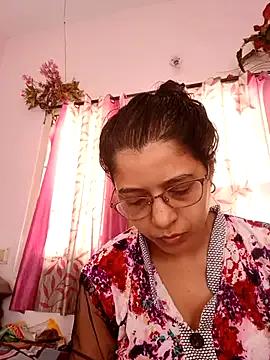 Photos of thanusi_2 from StripChat is Freechat